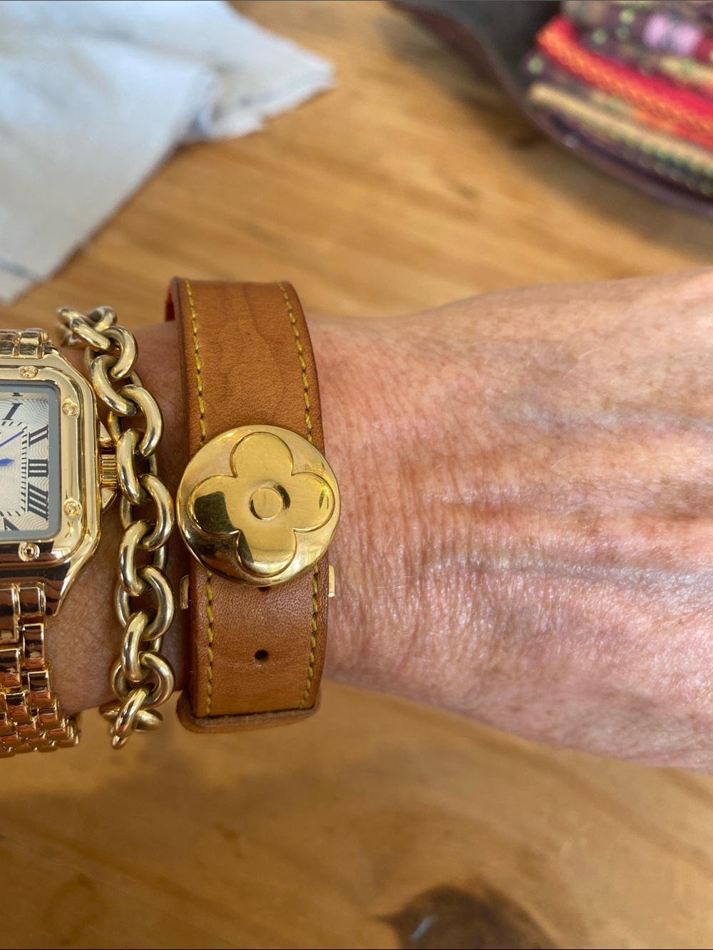 Louis Vuitton Wish bracelet with Red Suede Interior and Gold Hardware - Picture 6 of 6